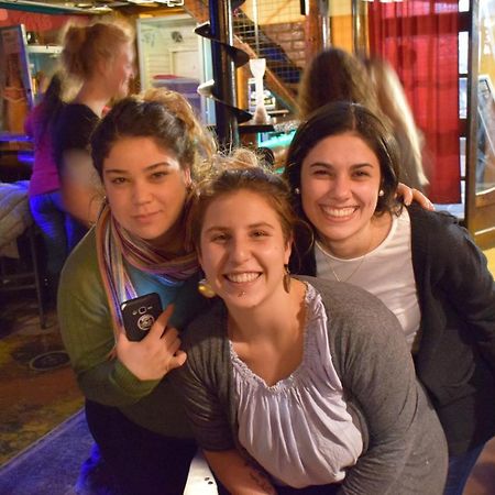 Hostel Internacional Mendoza Esterno foto