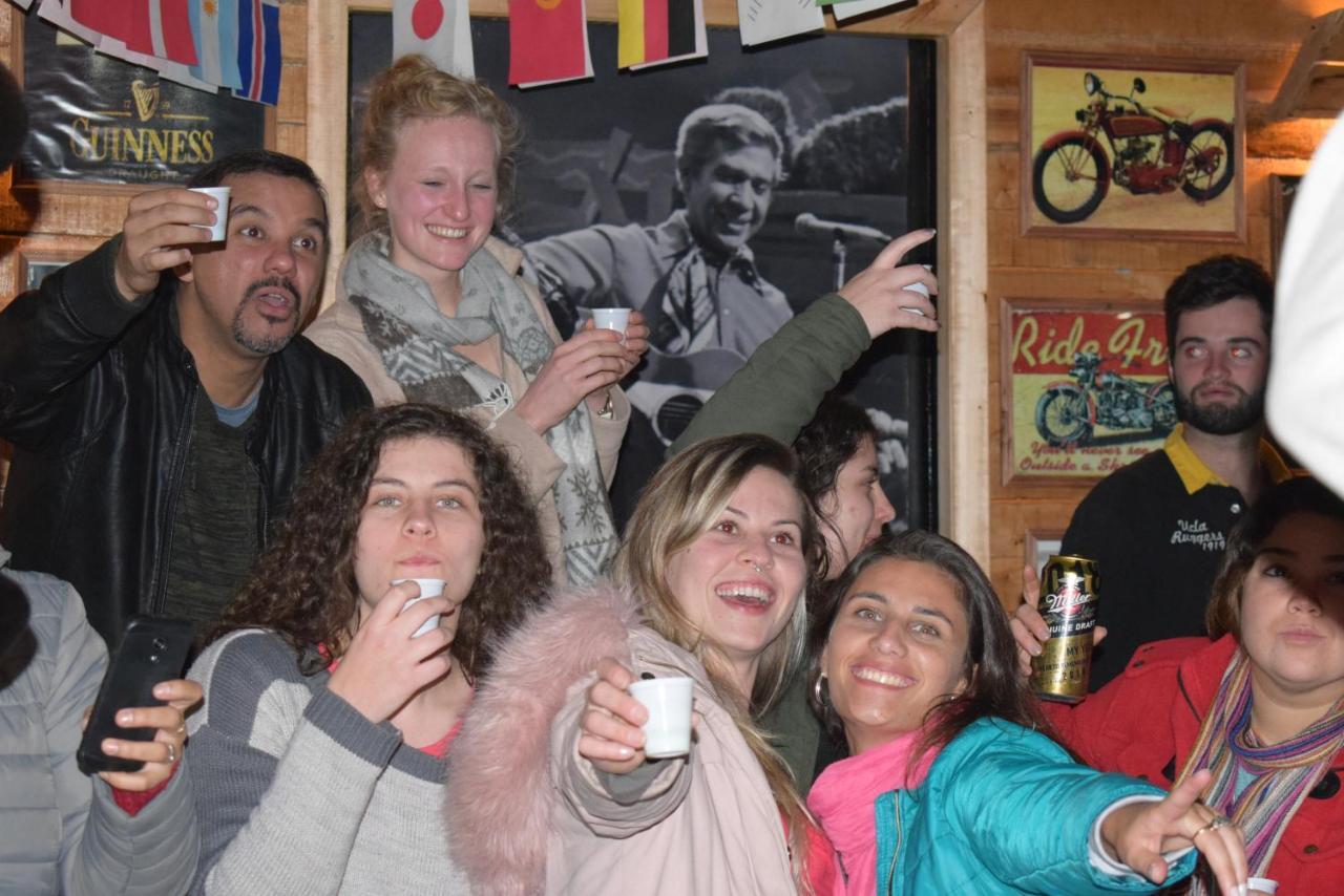 Hostel Internacional Mendoza Esterno foto
