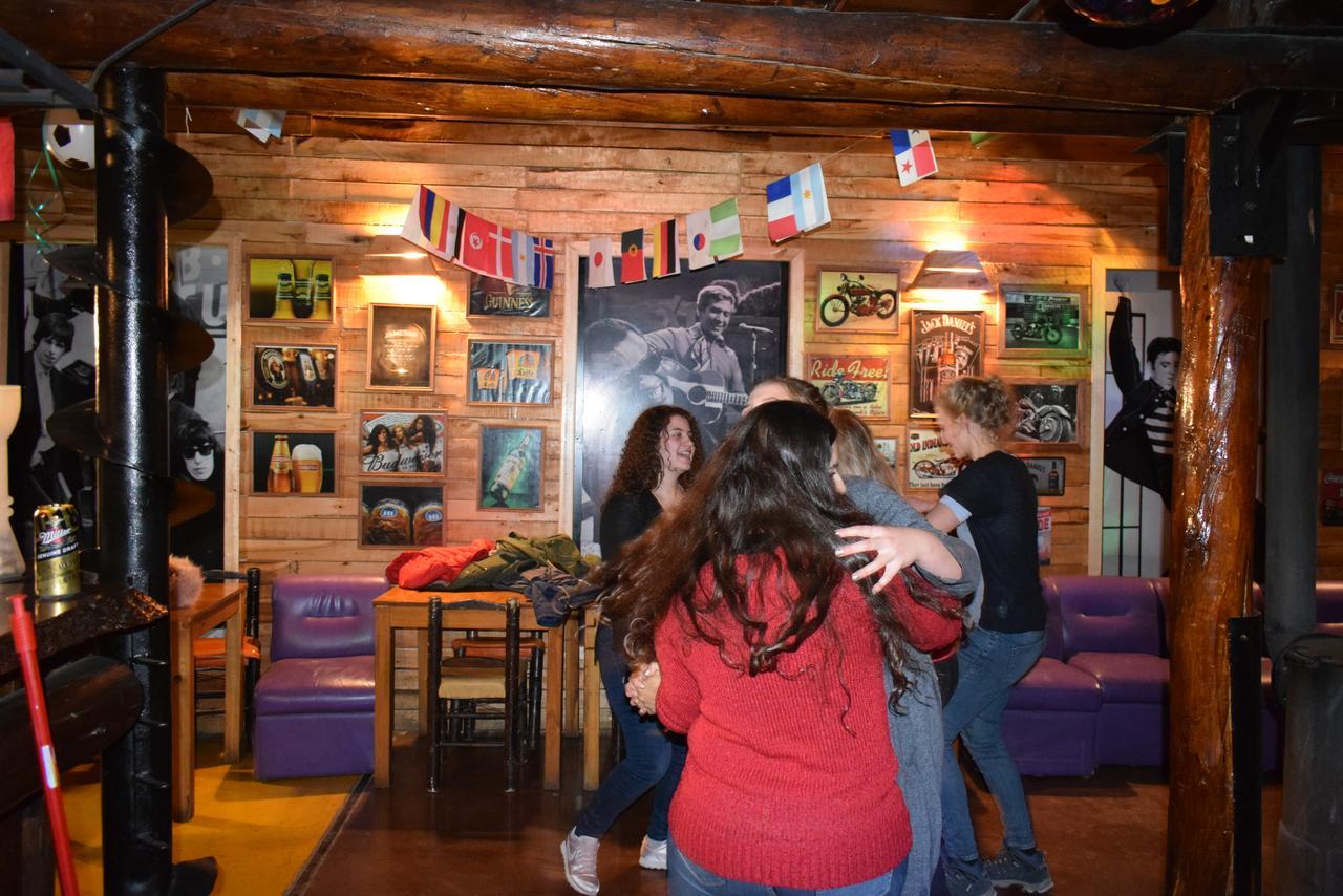 Hostel Internacional Mendoza Esterno foto